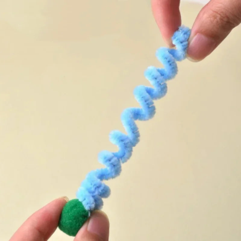 Cat Spring Toy – Colorful Interactive Plastic Cat Toy