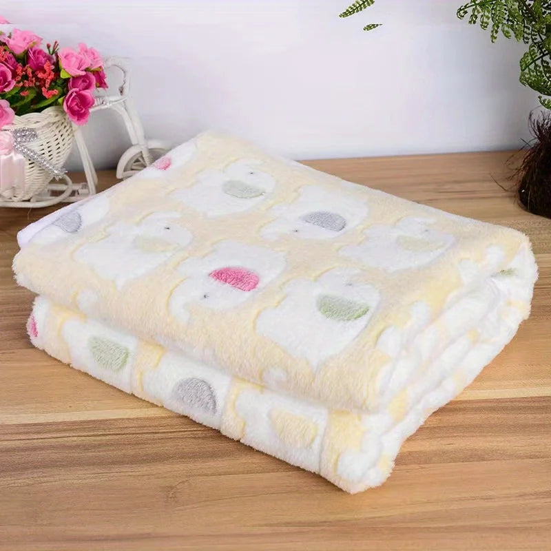 Dog and Cat Blanket – Soft Elephant Flannel Throw for Pets