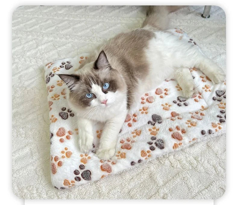 Dog Sleeping Mat – Washable Flannel Winter Bed for Small to Large Dogs
