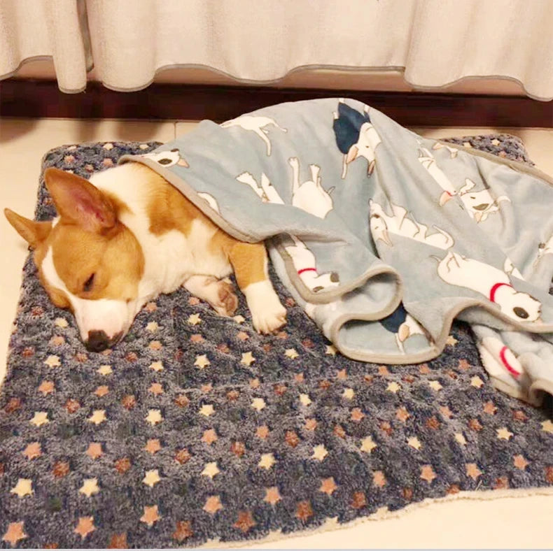 Dog Sleeping Mat – Washable Flannel Winter Bed for Small to Large Dogs
