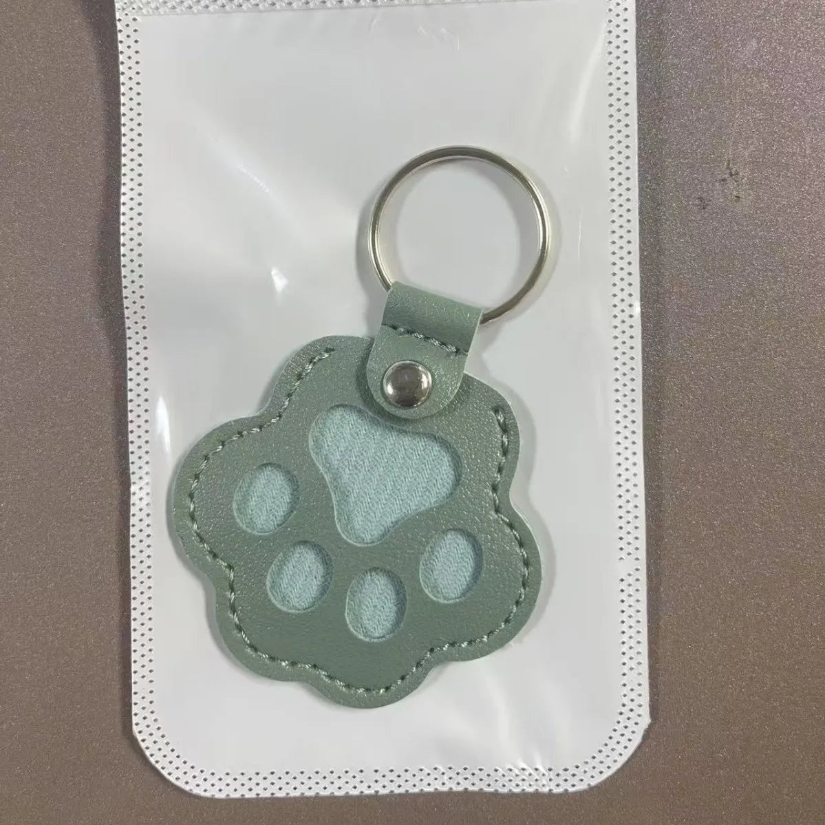 Pet Hair Keepsake – Leather Fur Memory Keychain for Dogs & Cats
