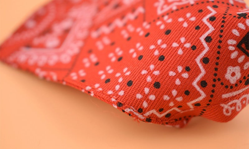 Pet Bandana – Adjustable Triangle Scarf for Dogs & Cats