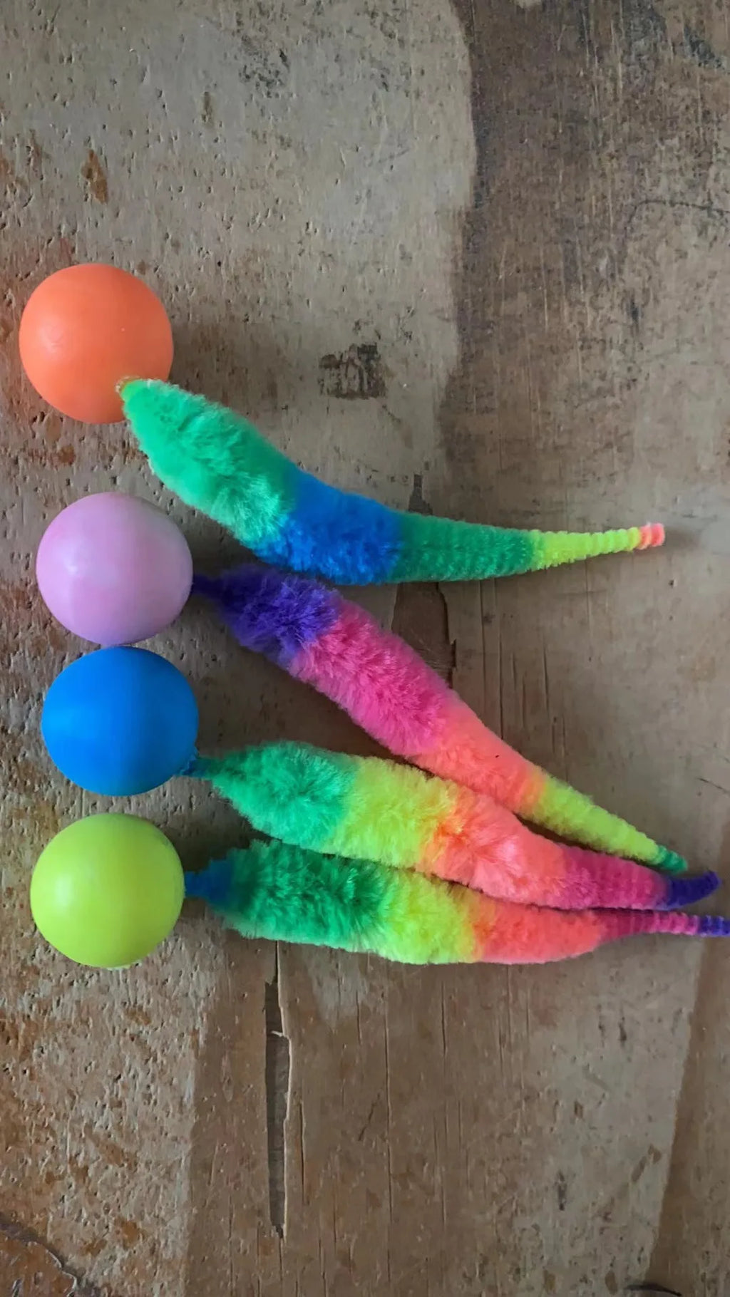 Interactive Cat Toy – Colorful Bouncing Teaser Ball