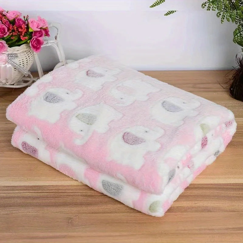 Dog and Cat Blanket – Soft Elephant Flannel Throw for Pets
