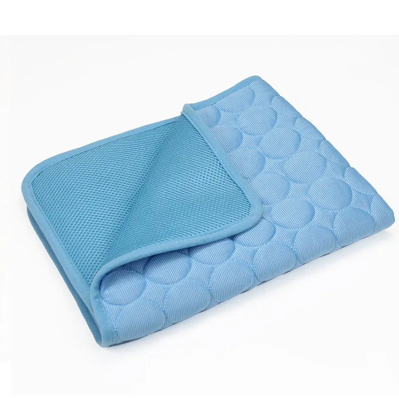 Dog Cooling Mat – Self-Cooling Washable Summer Pet Pad